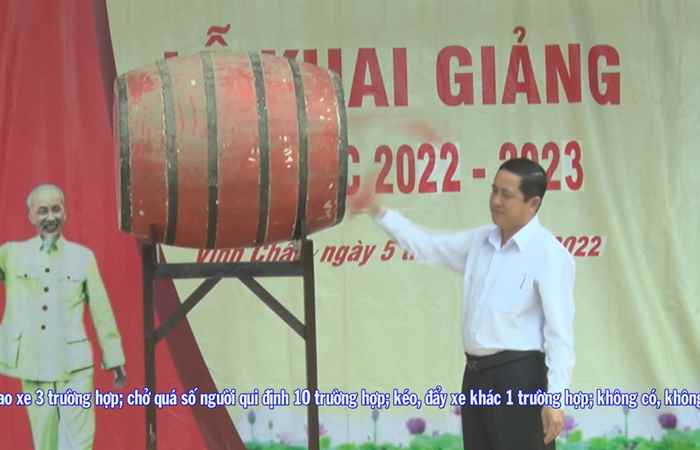 Bí thư Thị ủy Vĩnh Châu dự khai giảng năm học mới tại Trường THPT Nguyễn Khuyến